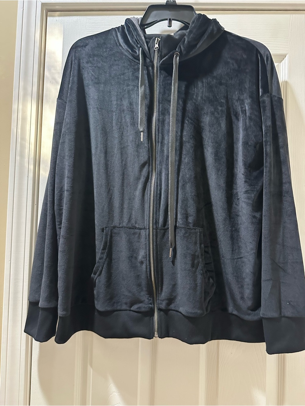 Women’s Black Velvet Zip-Up Hoodie Jacket